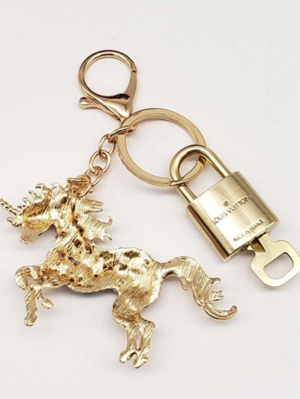 Louis Vuitton Gold Lock & Key 🔑 Authentic LV Unbranded Horse Keychain Charm - Picture 5 of 7
